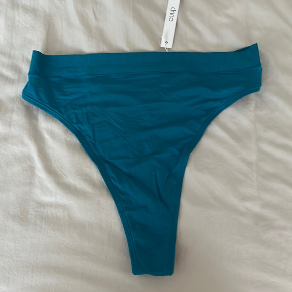 CUUP The Highwaist Thong in turquoise size 3/M